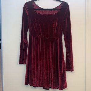 NEW Women’s Long-sleeve Maroon Faux Velvet Dress
